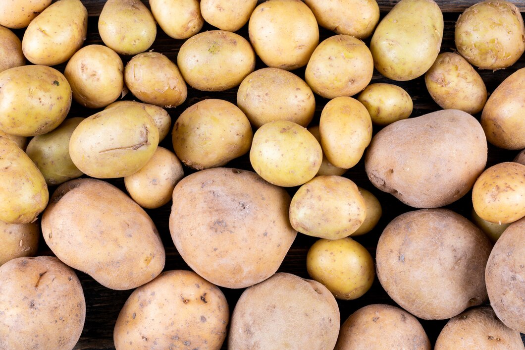 potatoes-closeup-as-background-top-view_176474-2023